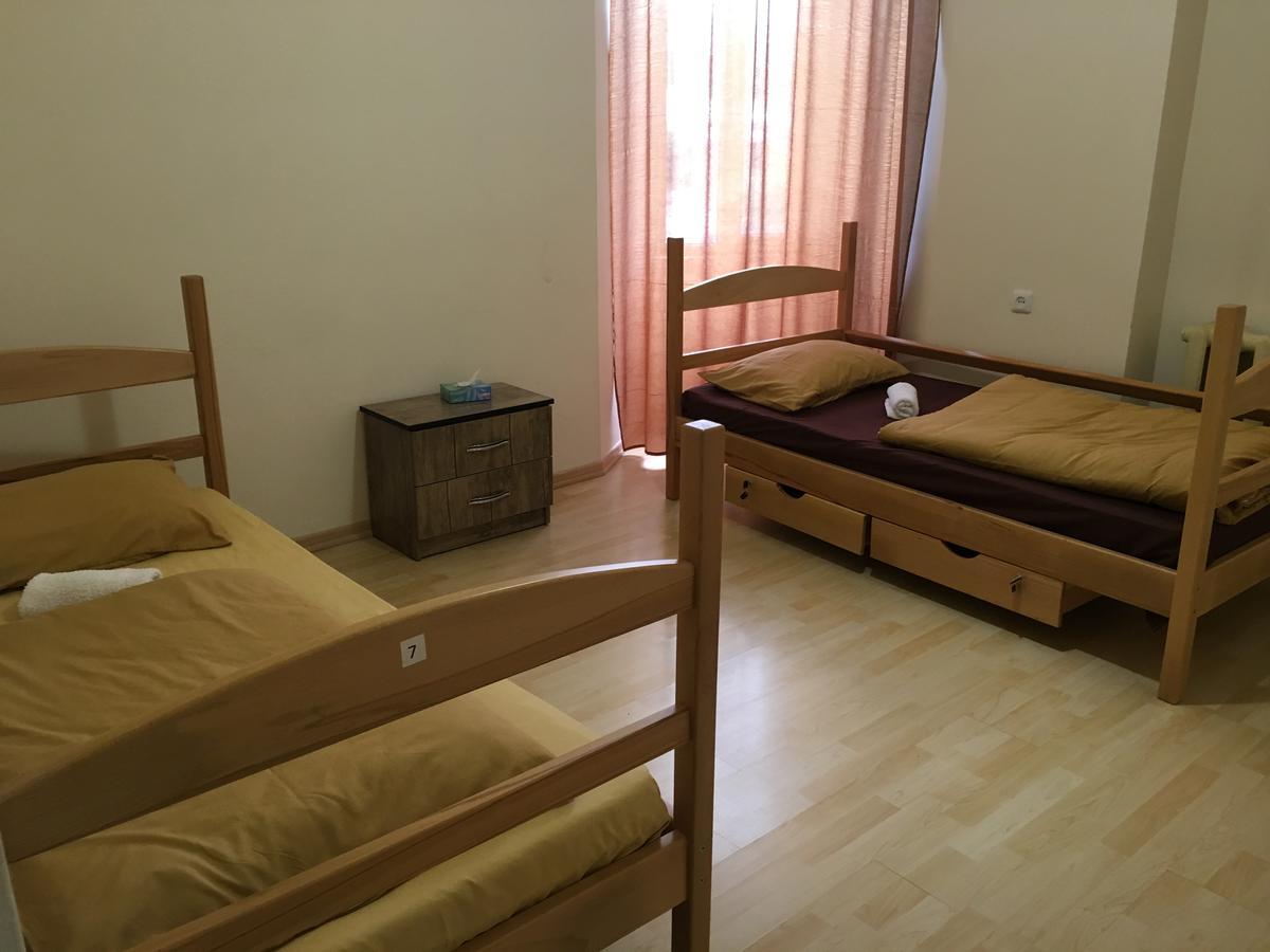 Classy And Cozy Hostel يريفان المظهر الخارجي الصورة